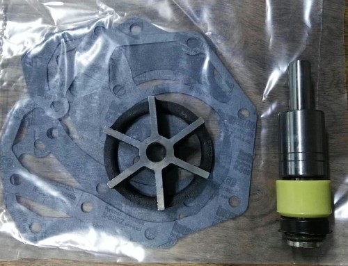 JUEGO REPARACION BOMBA AGUA S-20/30/35 JD