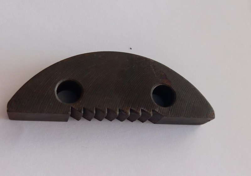 Media luna tensor distribucion